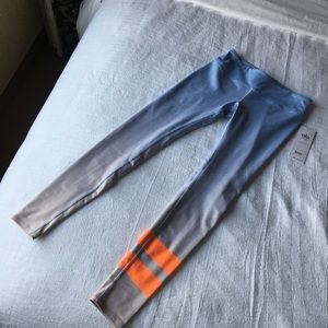 Alo Yoga Airbrush Legging